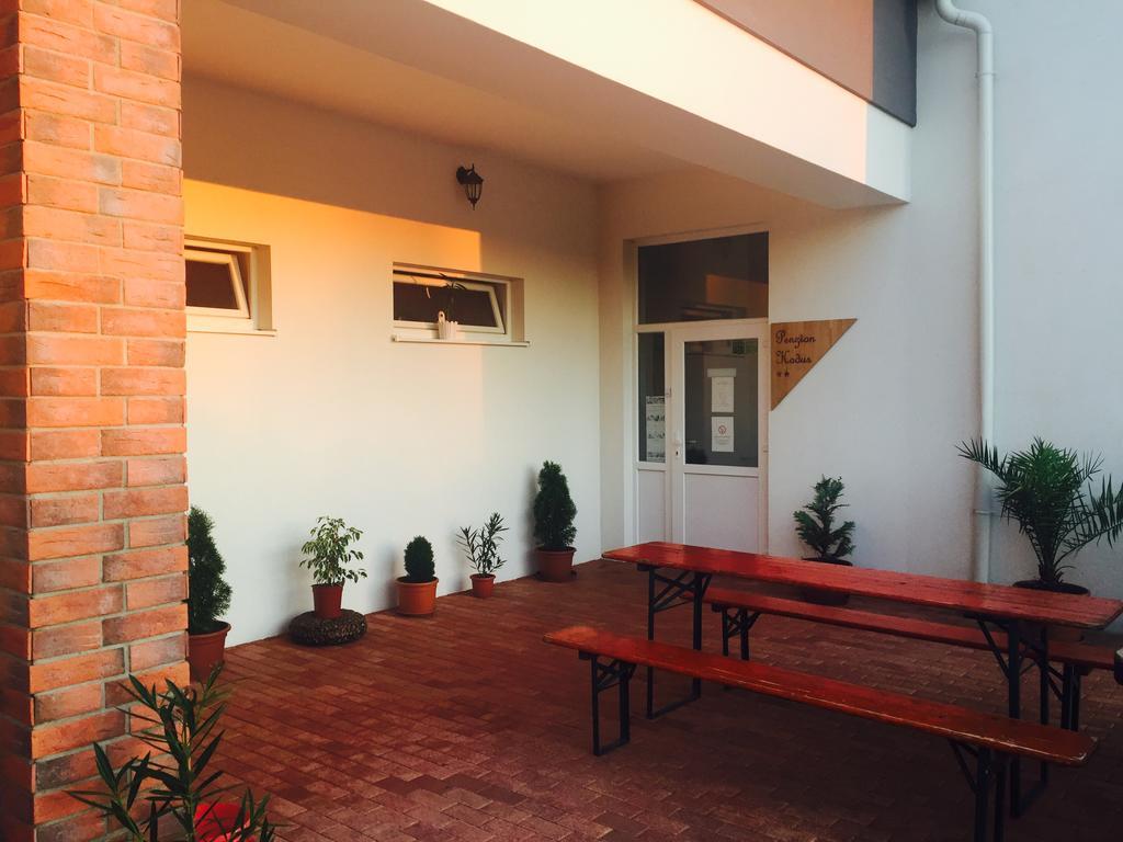 Guest House Hodus Vydrany Ngoại thất bức ảnh