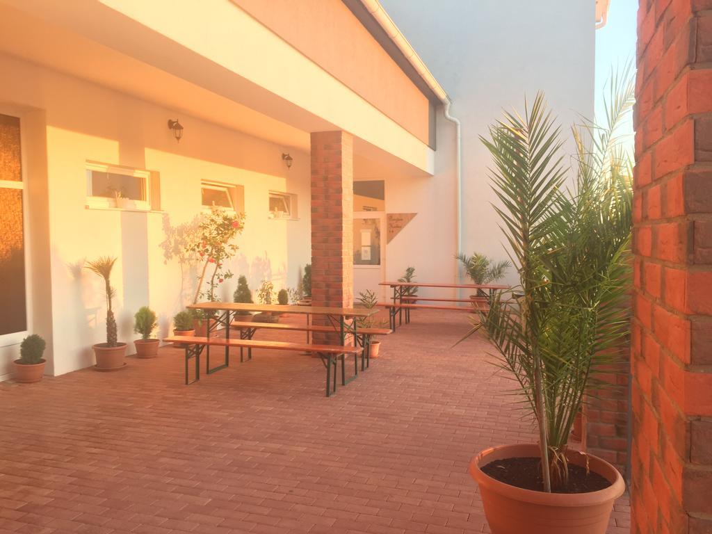 Guest House Hodus Vydrany Ngoại thất bức ảnh